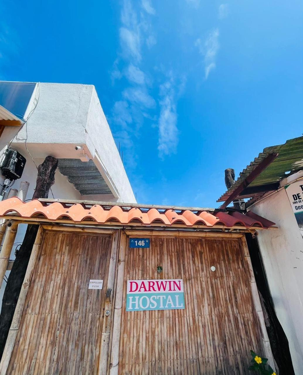 Hostal Darwin Puerto Ayora  Exteriör bild